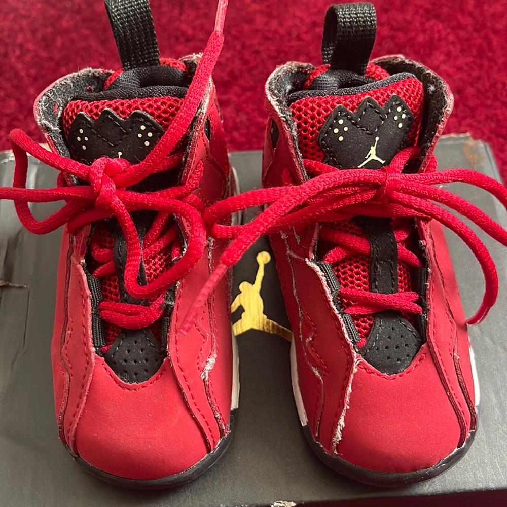 Jordan True Flight BT